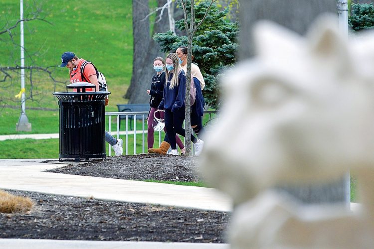 Colleges not requiring vaccines